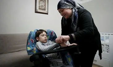 Elleri öpülesi anneye Mehmetçik’ten ‘sarma’ desteği