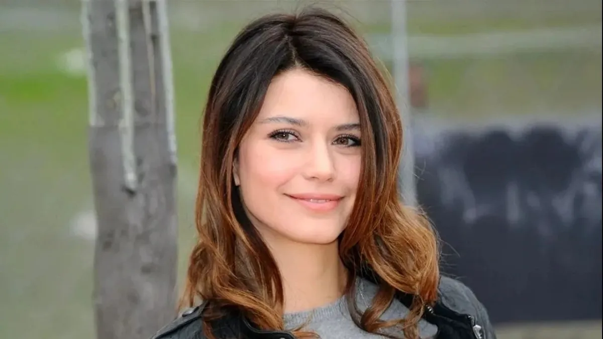 Beren Saat’e sevindiren karar! Atiye dizisinin intihal davasına red Beren Saat’e sevindiren karar! Atiye dizisinin intihal davasına red