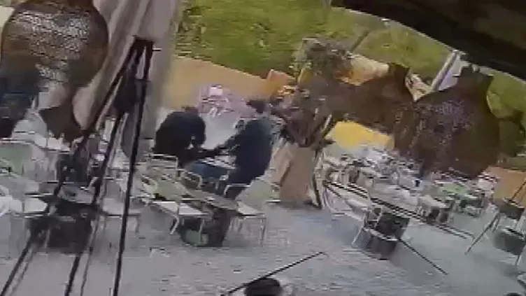 Avcılar’da pitbull dehşeti! Önce bana sonra da…