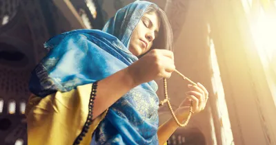 Miraç Kandili duası nedir, kandil gecesinde hangi dualar, sureler okunur? İşte Peygamberimizin Miraç Kandili Duası