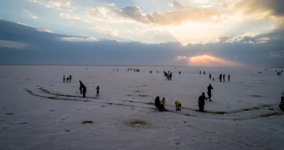 Tuz Gölü’ne ziyaretçi ilgisi