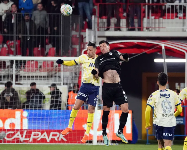 Son dakika Fenerbahçe haberi: Fenerbahçe'nin golünden önce faul var mı? Ahmet Çakar'dan olay sözleri!