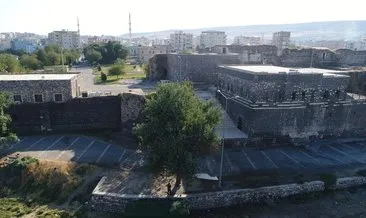 Cizre Belediyesi tarihi Hamidiye Kışlasına sahip çıkıyor