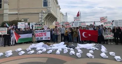 Galatasaray Üniversitesi’nden Filistin’e destek İsrail’e kefenli protesto
