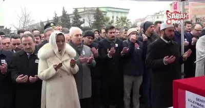 İYİ Partili vekilden şehit cenazesinde şaşırtan hareket! | Video