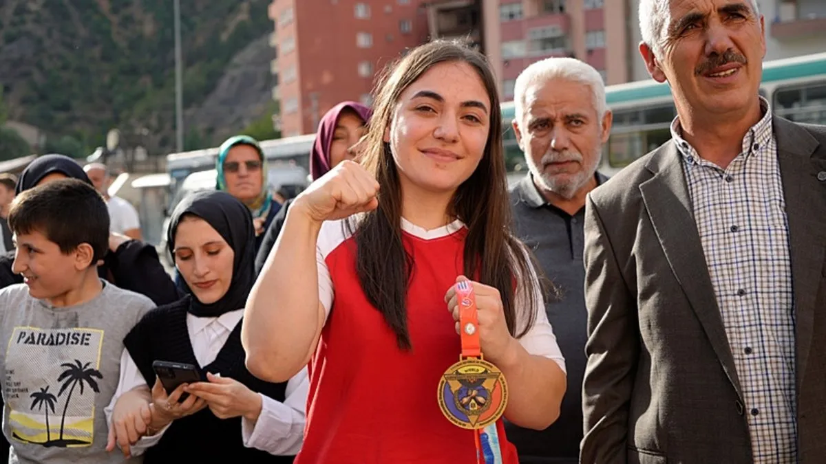 Rabia Kayahan ve Şükriye Yılmaz, SABAH Spor'a konuştu: Kredi çektim, dünya şampiyonu oldum