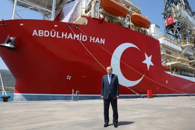 Berat Albayrak’ın tarihi hamleleri ile enerjide tam bağımsız Türkiye: Abdülhamid Han, 3 yılda 9 kuyuda sondaj yaptı!