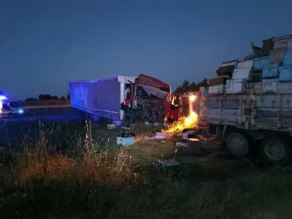 Edirne’de facia: 4 ölü! Biri saatler önce son selfie’sini çekti! Diğeri yeni doğan bebeğini göremedi!