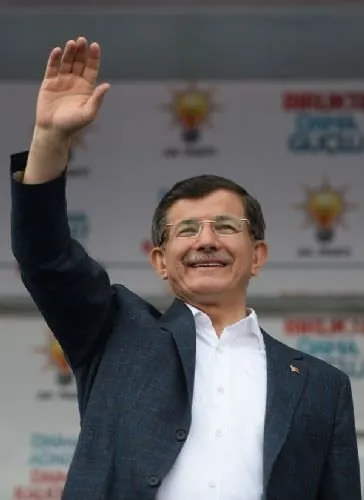 Başbakan Davutoğlu’nun Konya mitinginden kareler