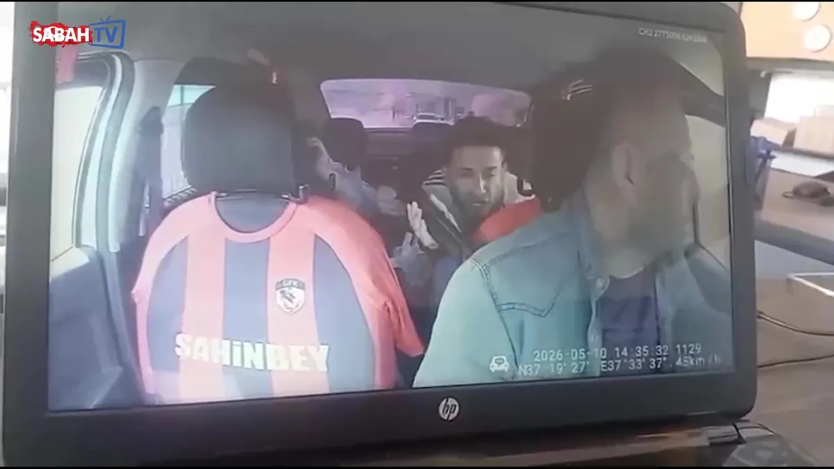 Kardeşini vurup taksi kaçırdı: 80 kilometrelik korkunç yolculuk | Video videosunu izle Kardeşini vurup taksi kaçırdı: 80 kilometrelik korkunç yolculuk | Video videosunu izle