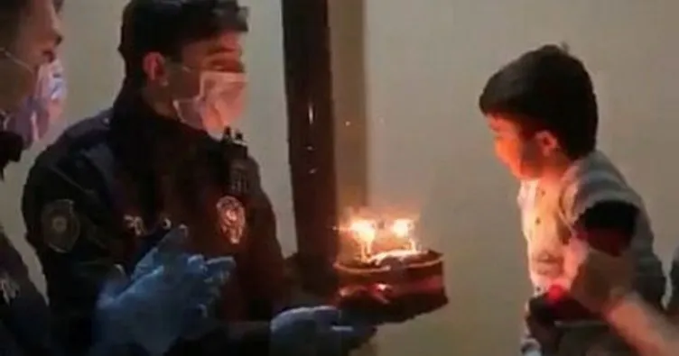 Polis amcalarından minik Rıdvan’a doğum günü sürprizi