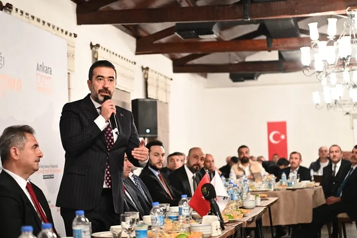 ak-parti-ankara-il-baskani-ozcan-ulastirma-esnafi-ile-bir-araya-geldi-1699644481375.jpg