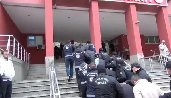 is-vaadiyle-fuhus-tuzagi-kurdular-4-tutuklama-1768427437436.jpg