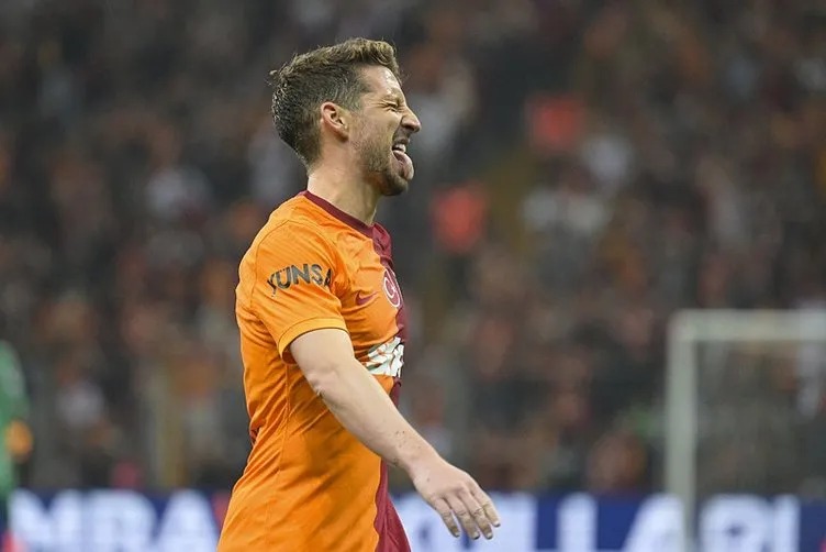Son dakika Galatasaray haberi: 5 imza sonrası flaş karar! Mertens ayrılacak mı?