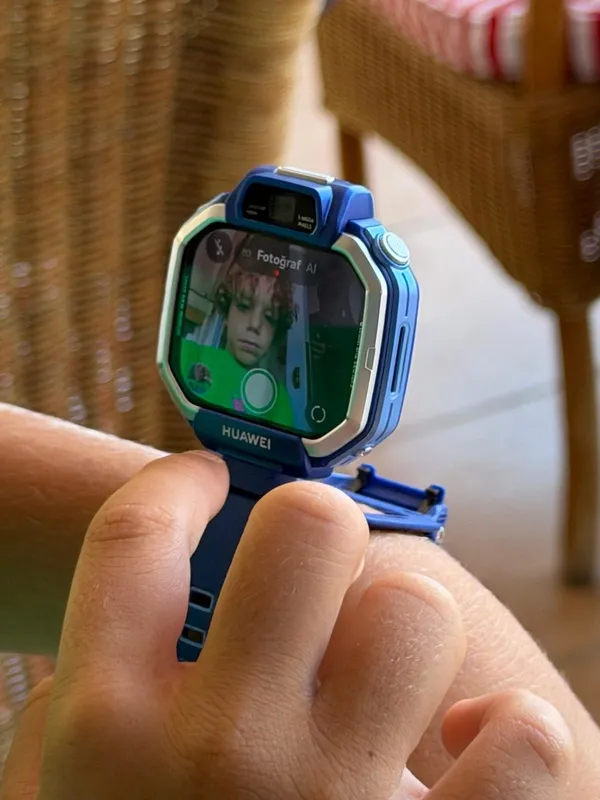 merakli-mini-mini-kasiflere-huawei-watch-kids-x1-ile-guvenli-kesif-1786625819583.jpeg