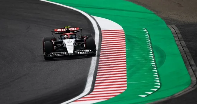 AlphaTauri’nin 2024 yılındaki pilotları Tsunoda ve Ricciardo oldu AlphaTauri’nin 2024 yılındaki pilotları Tsunoda ve Ricciardo oldu