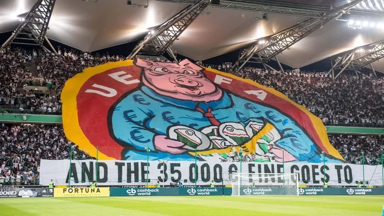 Futbol tarihine damga vuran tribün koreografileri belli oldu! Süper Lig devleri de listede...