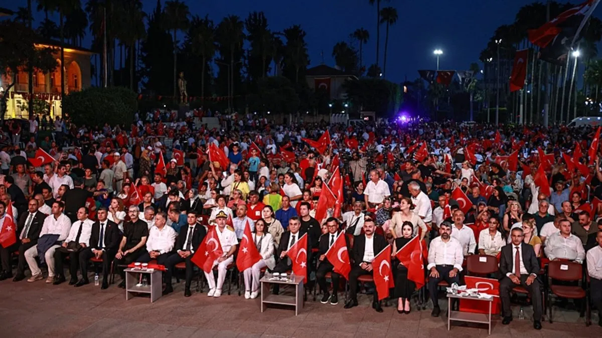 15 Temmuz’un 9. yıldönümünde Türkiye meydanlarda