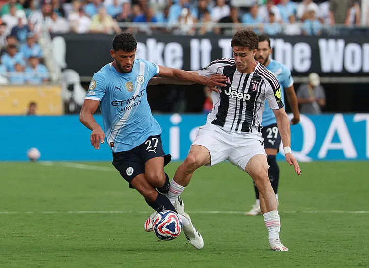 Milli futbolcu Kenan Yıldız resmen imzayı atıyor! 7 Son dakika transfer haberi: Milli futbolcu Kenan Yıldız resmen imzayı atıyor! Yeni kazancı dudak uçuklatacak...