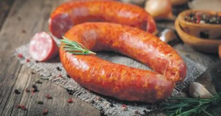 Sucukta baş eti, köftede kanatlı çıktı