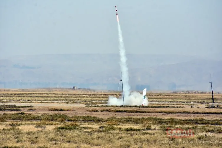 TEKNOFEST’te 28 takım geliştirdikleri roketlerle yarışıyor