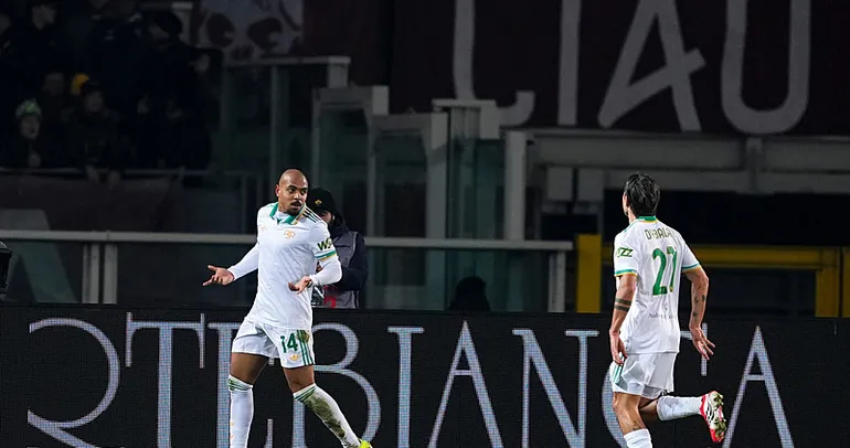 Roma, Torino engelini 2 golle geçti!