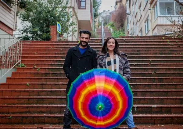 Dizilerin isimleri ayrı ama oyunculuklar aynı!