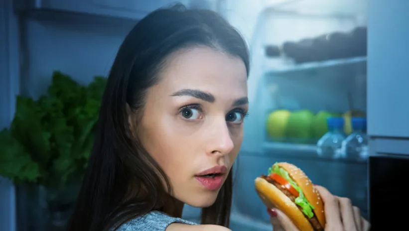 Böyle yemek yemek kalp krizi sebebi! Kanda pıhtılaşmaya neden oluyor...