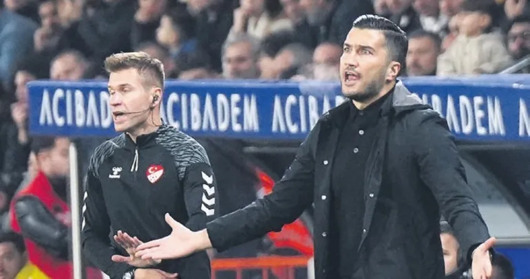 Bu yarışta olmalıyız