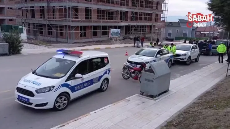 Şüphe üzerine durdurulan araçtan tüfek ve tabanca ele geçirildi