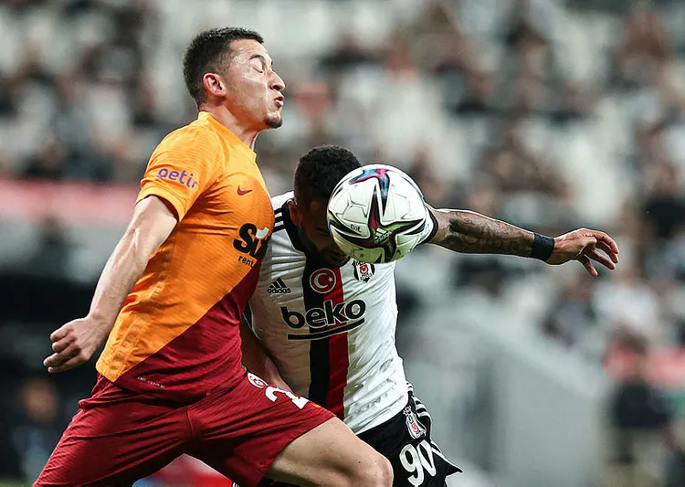 son-dakika-galatasaray-besiktas-derbisi-ertelencek-mi-resmi-talep-geldi-1646992892227.jpg