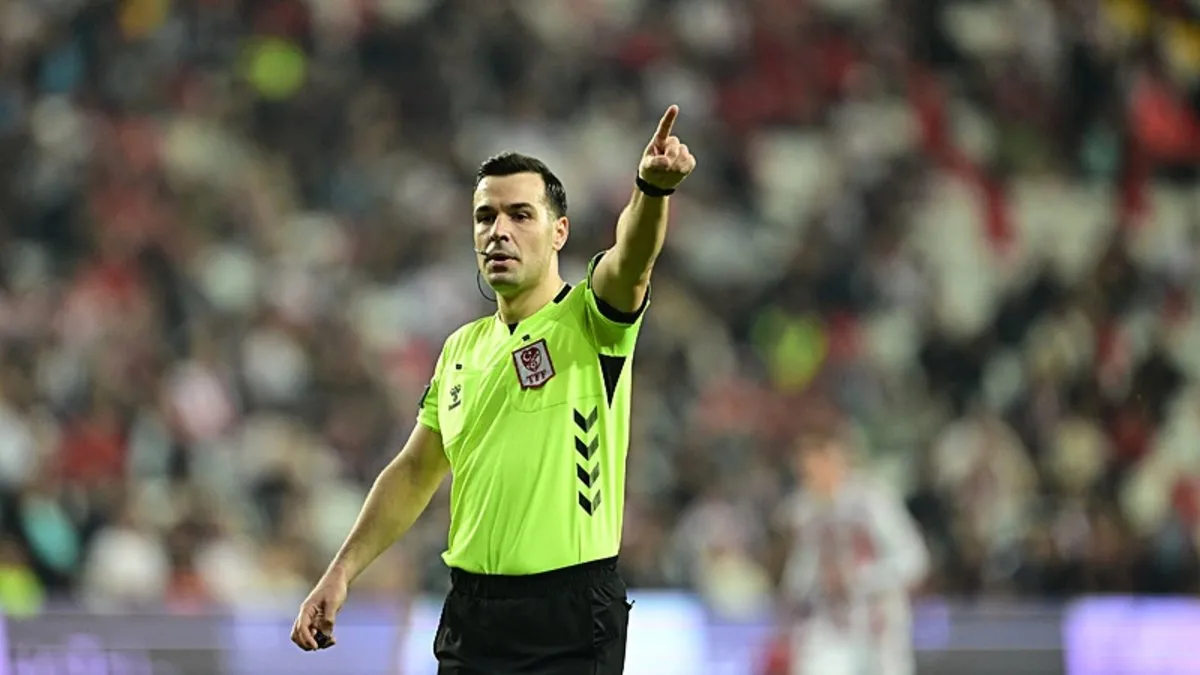 Mustafa Çulcu’dan Antalyaspor – Beşiktaş maçı hakemine övgü! “MHK Başkanı ayakta alkışlatmış…” – Galeri Mustafa Çulcu’dan Antalyaspor – Beşiktaş maçı hakemine övgü! “MHK Başkanı ayakta alkışlatmış…” – Galeri