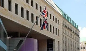 İngiltere, Tahran ve Bağdat büyükelçiliklerindeki personel sayısını en aza indirdi