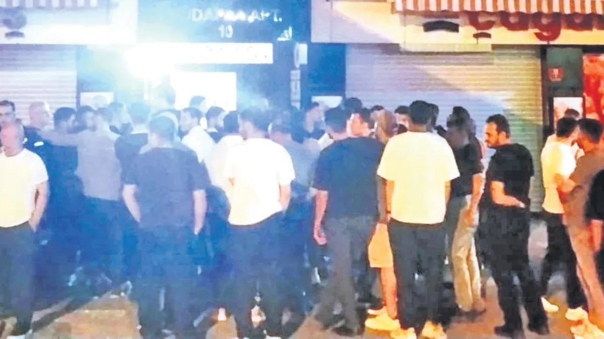 CHP Ankara İl Başkanlığı binası önünde yaşanan gerginlik