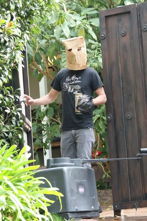 Paparazziden gizlenen ünlüler