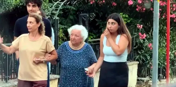 uyku-problemi-yasayan-genc-kadin-3uncu-kattan-dusup-oldu-1785145215406.jpg