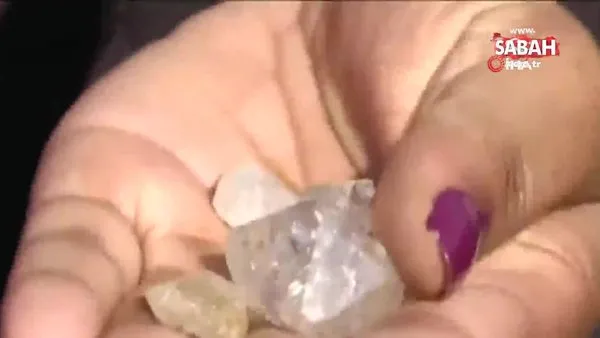 Güney Afrika'da elmas sanılan taşlar kuvars kristali çıktı | Video