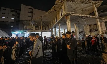 Enkaz ortasında en acı iftar