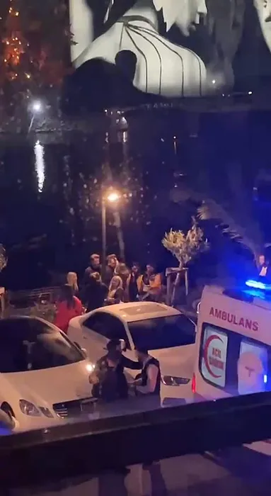 Alkollü grup ve mekan çalışanları arasındaki kavga kötü bitti: 2 kişi ağır yaralandı!