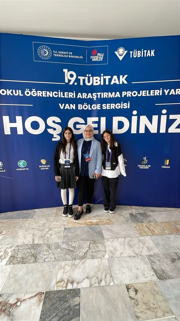 tubitak-bolge-finalinde-agridan-ogrenciler-odulleri-topladi-1744478230918.jpg