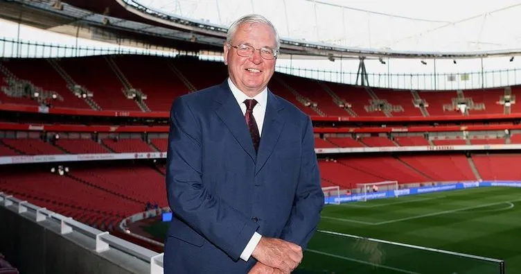 Arsenal Başkanı Chips Keswick emekli oldu