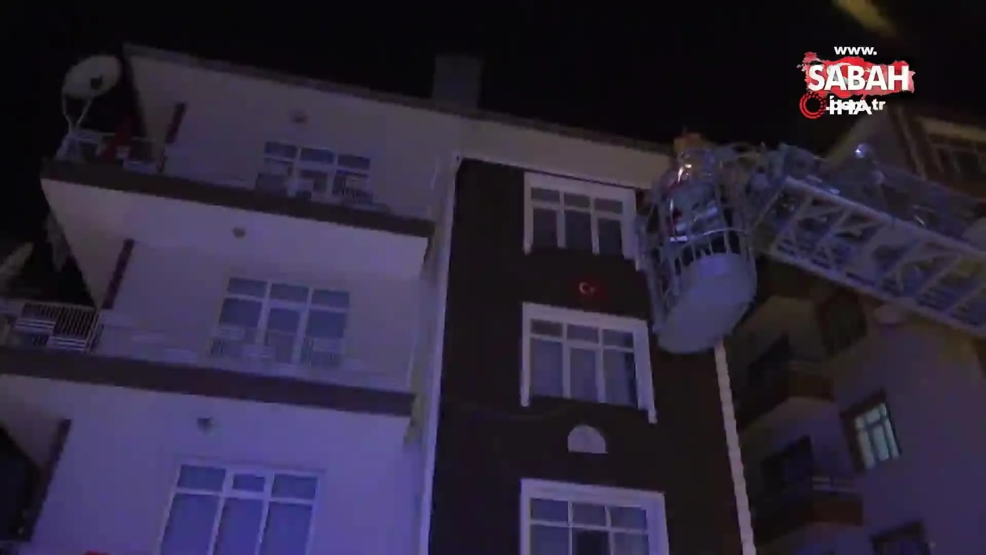 hd film izle evde tek basina 2