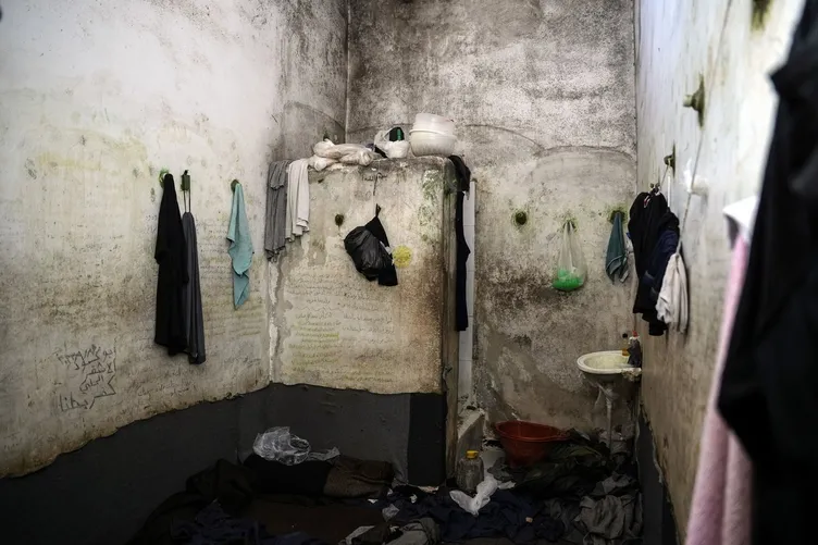 SON DAKİKA... Esad’ın işkence merkezi Mezze Hapishanesi! Zeytin ile hayatta kalan mahkum o günleri anlattı: 2 metrekarelik hücremde…