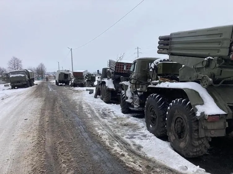 Rusya Ukrayna savaşı şiddetlenerek devam ediyor! Zelenskiy'den flaş açıklama: Havalimanı yerler bir...