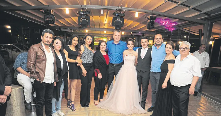 Evliliğe ilk adımı attılar