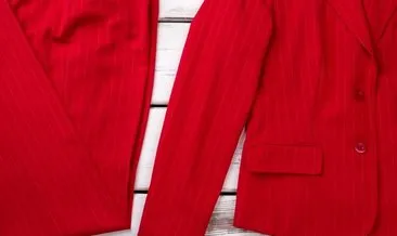 Kırmızı blazer ceketle kombin nasıl yapılır?