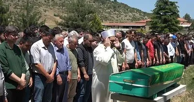 Kütahya’da trafik kazasında hayatını kaybeden genç son yolculuğuna uğurlandı #kutahya