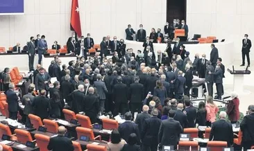 Meclis’te yumruklu kavga