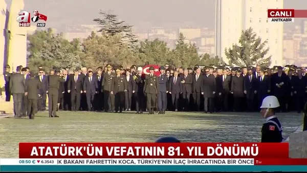 Devlet Erkanı, Gazi Mustafa Kemal Atatürk'ü anmak için Anıtkabir'de