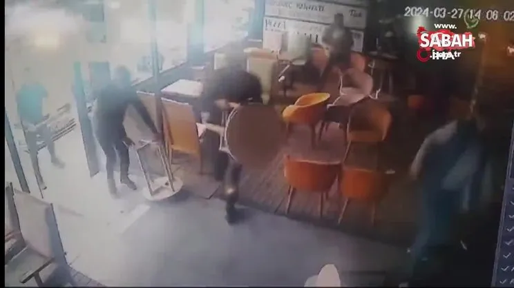 19 kişinin yaralandığı bıçaklı, silahlı kavga kamerada | Video
